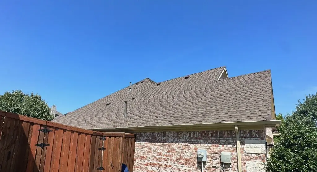 Completed roof replacement project in Lake City